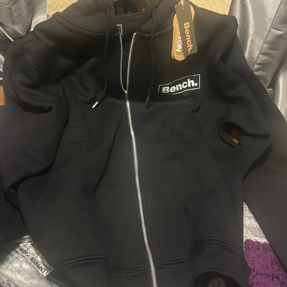 Bench Hoodie/ Brand New - Picture 3 of 3